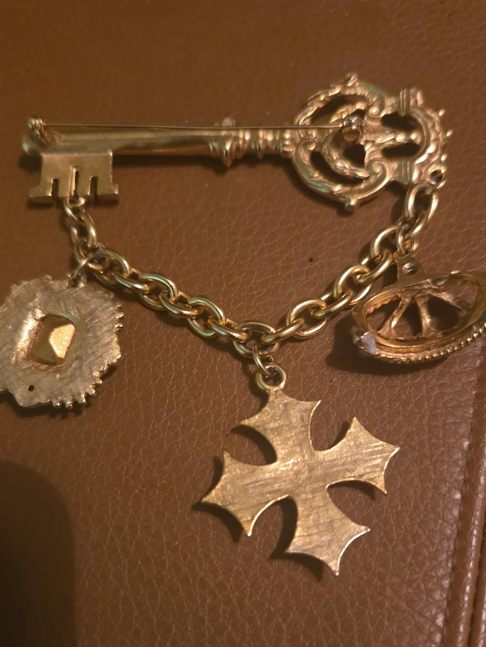 Gold-Tone Key & Charm Card Holder Accent with Green Gem and Cross Pendant